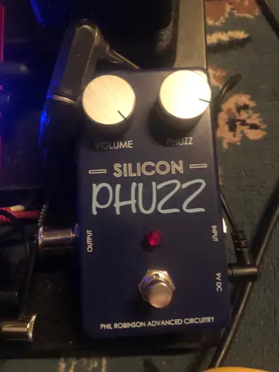 phill Robinson silicon phuzz, View more