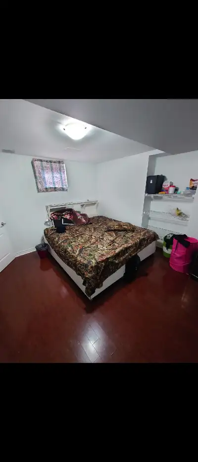 sharing room for rent - for guys $500