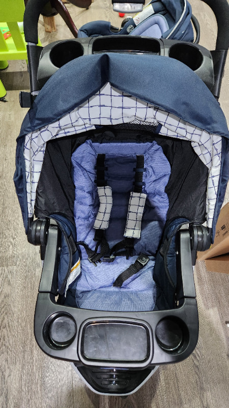 Graco Snugride 35 Lite Infant Car seat and stroller in Strollers, Carriers & Car Seats in Oshawa / Durham Region - Image 3