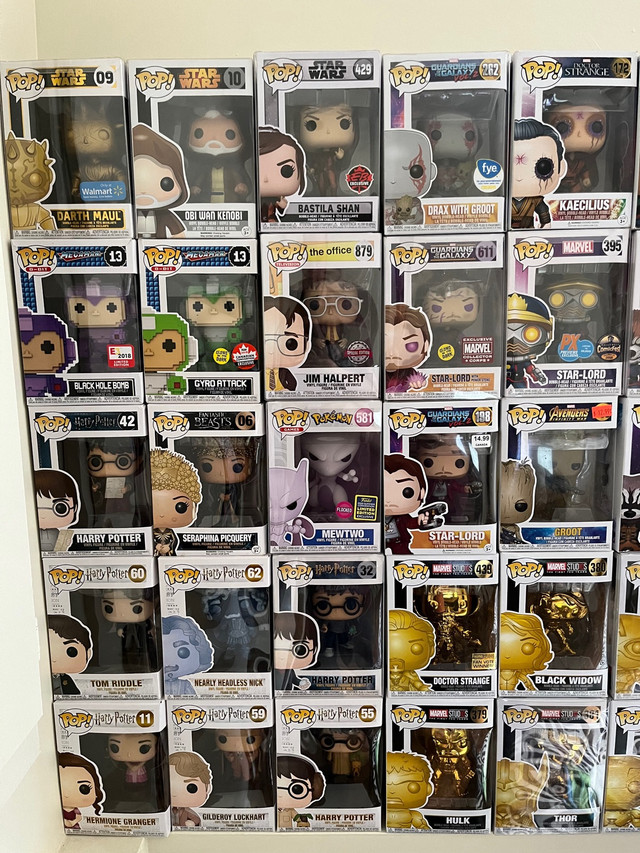 Selling Funko Pops in Arts & Collectibles in Gatineau - Image 3