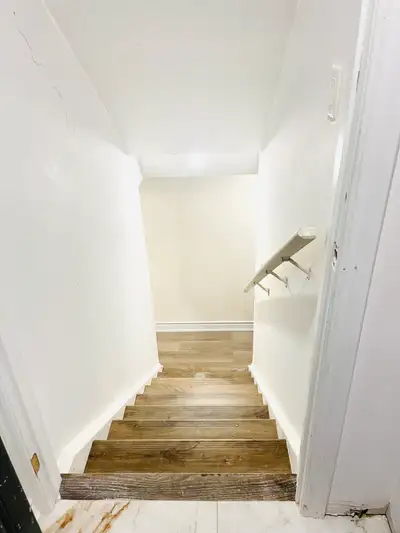 4 BEDROOMS BASEMENT AVAILABLE FOR RENT!