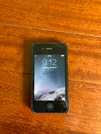 iphone 4S model A1387,5GB capacity, with case and charging cable