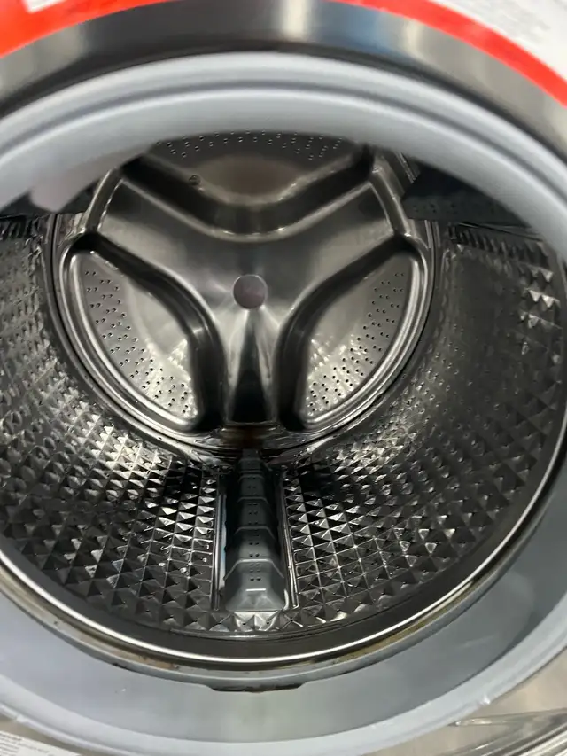wow!! Samsung front load washer dryer stainless steel  in Washers & Dryers in Mississauga / Peel Region - Image 6