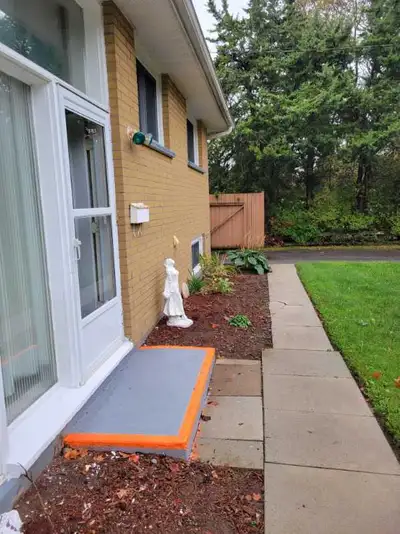 One bedroom for rent. 1500.00 for a single person or 1700.00 for a couple. Own entrance, your own dr...