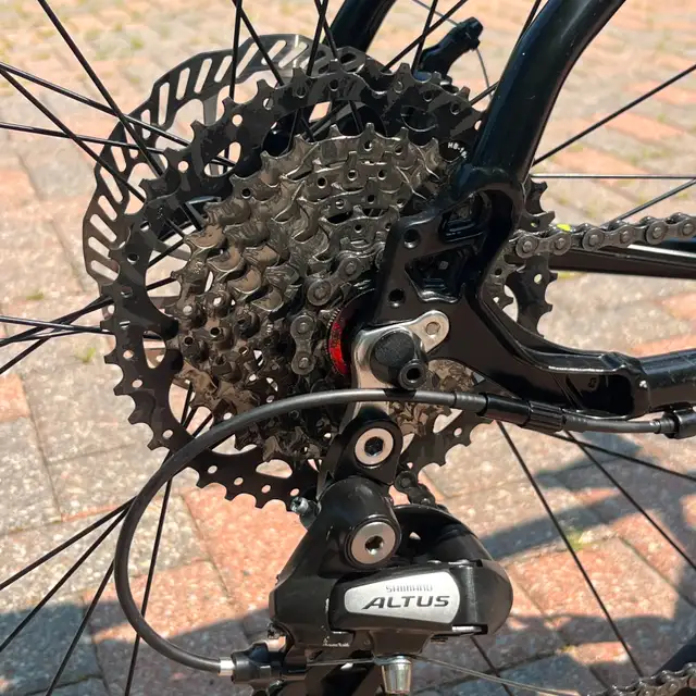 2021 KHS hybrid bike in Road in Markham / York Region - Image 10