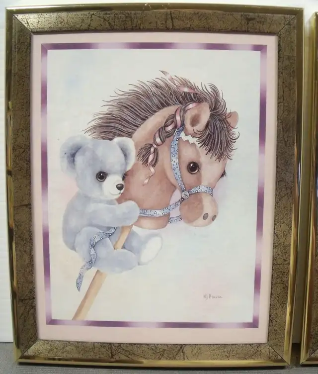 2 KIDS PICTURES IN PLASTIC FRAMES 7" x 9" in Home Décor & Accents in Lethbridge - Image 4