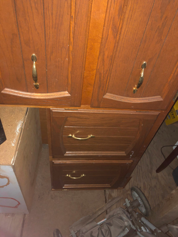 I deliver! Oak Wall Bathroom Cabinet in Arts & Collectibles in St. Albert - Image 2