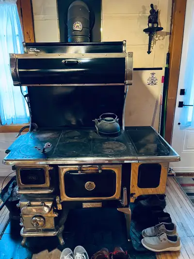 Cuisinière Poêle à bois Elmira, View more