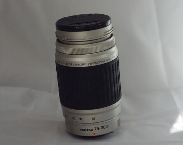 Pentax 75-300mm  70-200mm  80-320mm, Sigma 70-210mm 100-300mm in Cameras & Camcorders in City of Montréal - Image 2