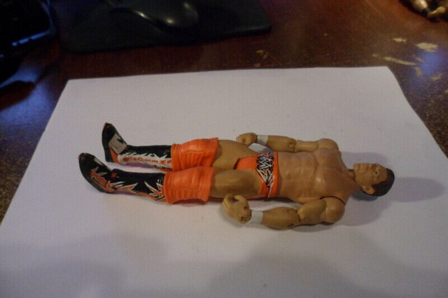 The Miz Wrestling figure wwe wwf mattel 2012 orange Basic Supers dans Art et objets de collection  à Victoriaville - Image 2