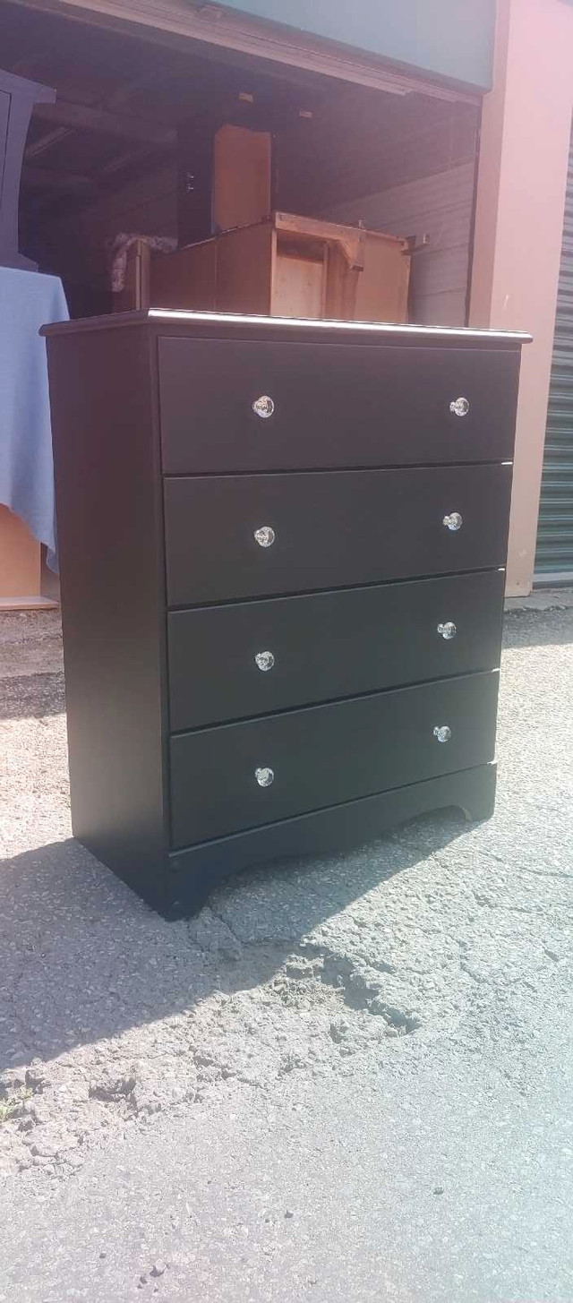 Black dresser Chrystal in Dressers & Wardrobes in Ottawa - Image 2