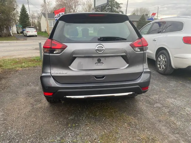 2017 NISSAN ROGUR 2.5L542978511513200641