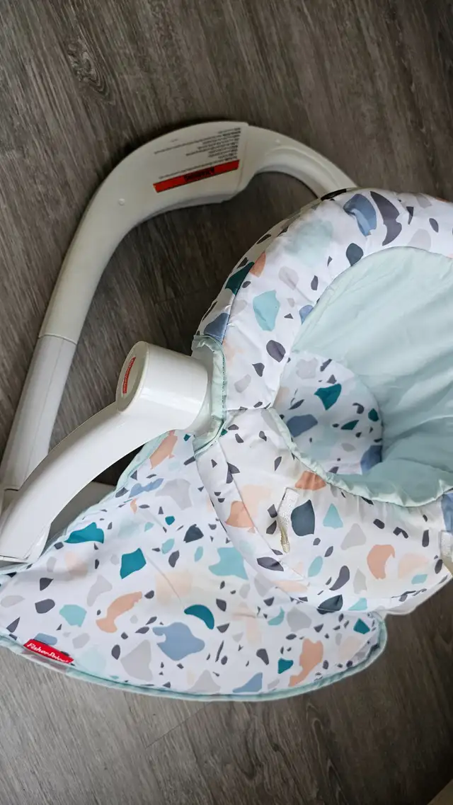 SIT-ME-UP FLOOR SEAT BY: FISHER PRICE $25 in Playpens, Swings & Saucers in Kitchener / Waterloo - Image 5