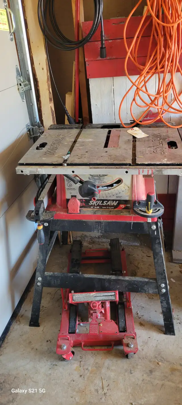 Skil table saw in Power Tools in Hamilton - Image 3