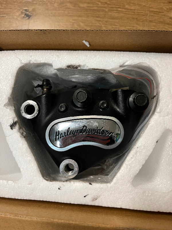 Harley front / rear calipers 2005 softail  fatboy in Other in City of Toronto