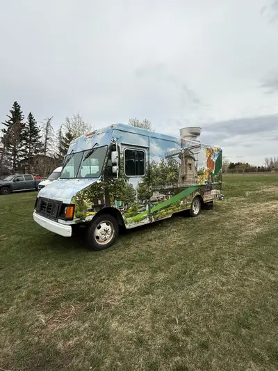 Food truck for sale Had custom built in 2018 and stop using it when covid hit, everything works runs...