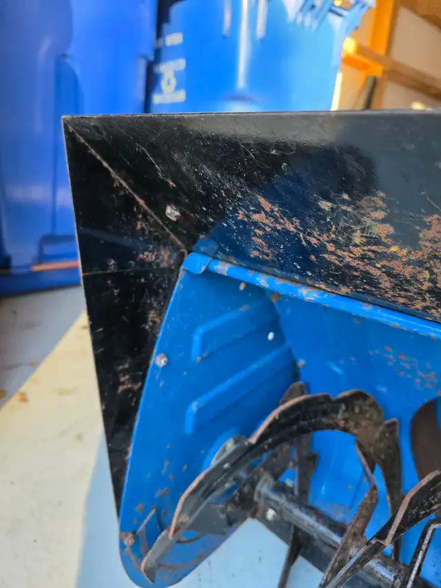 Yamaha YS624 Snow Blower Front Bla k Extension Bank Cutter Scoop in Outdoor Tools & Storage in Windsor Region - Image 7