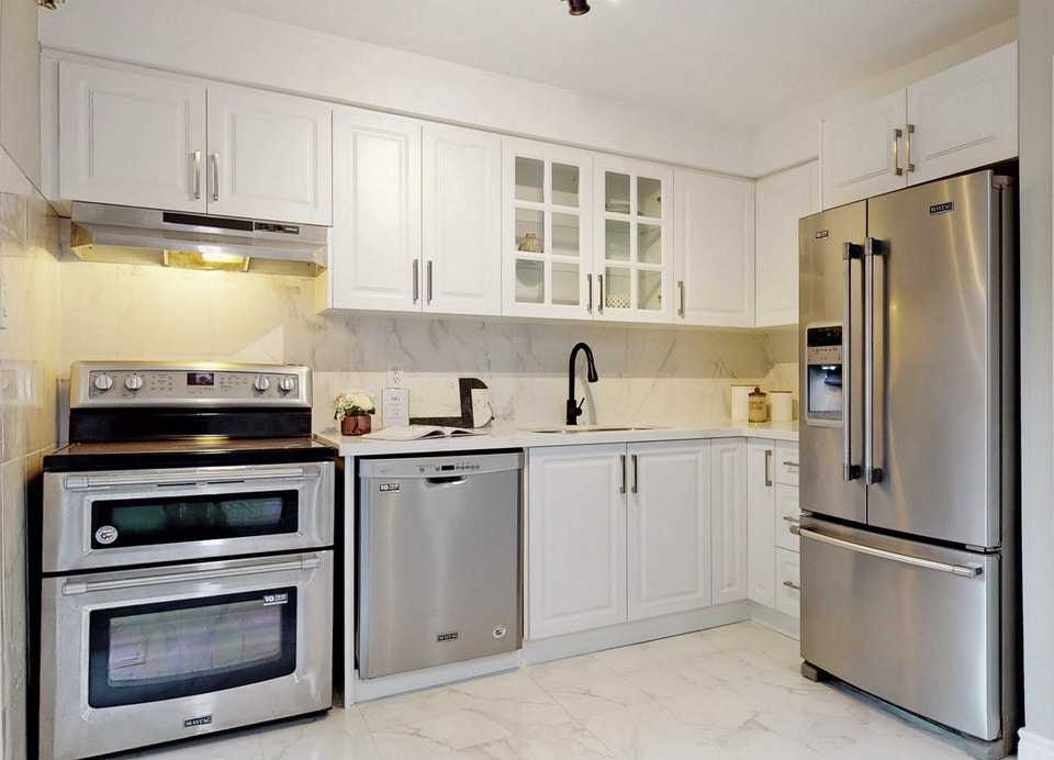 3 bedroom townhouse for rent in Mississauga 3