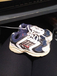 Nike running shoe size 6 toddler