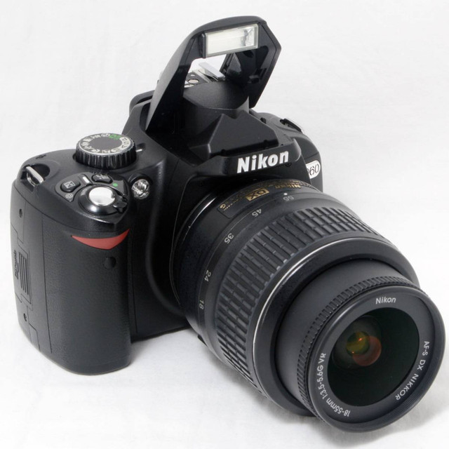 Nikon D60 + 2 lenses + accessories dans Appareils photo et caméras  à Longueuil/Rive Sud