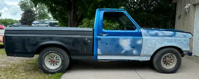 1988 F150 street rod project. Motor is a 5.0L (small block 302) that has been rebuilt – mild cam, ti...