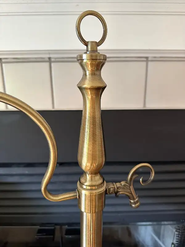 Art deco metal table lamp with glass shade 23.5” tall in Indoor Lighting & Fans in City of Montréal - Image 4