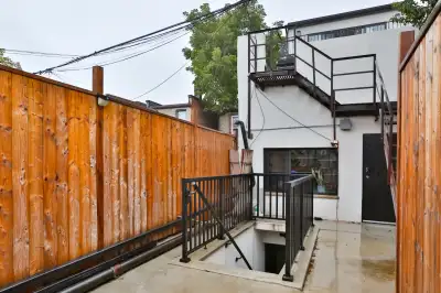 Cool 1 Bedroom Lower-level Suite St Clair/Dufferin