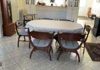 Dining room table & chairs