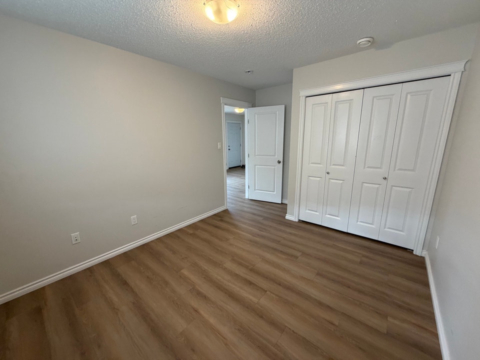 Esterhazy 1 + 2 bedroom Apartments 5