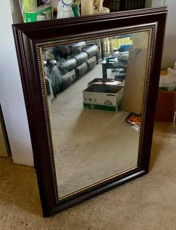 Large Wood Frame Mirror in Home Décor & Accents in Burnaby/New Westminster - Image 6