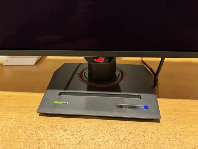 écran de gaming Asus rog oled in Desktop Computers in Lanaudière - Image 4