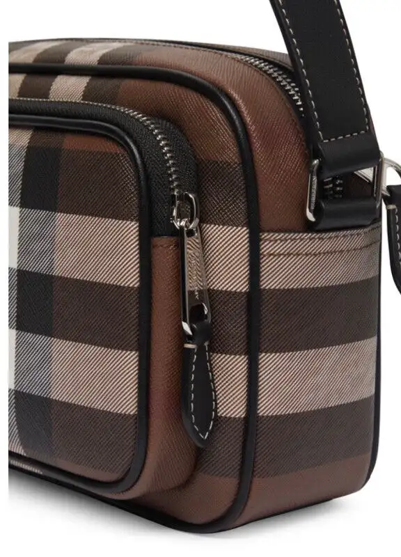 NWT Authentic Burberry Camera bag purse in Women's - Bags & Wallets in City of Toronto - Image 4