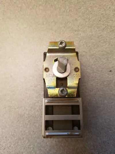 THERMOSTAT CHROMALOX WHC-TB13, NEUF NEW 12636-001, View more