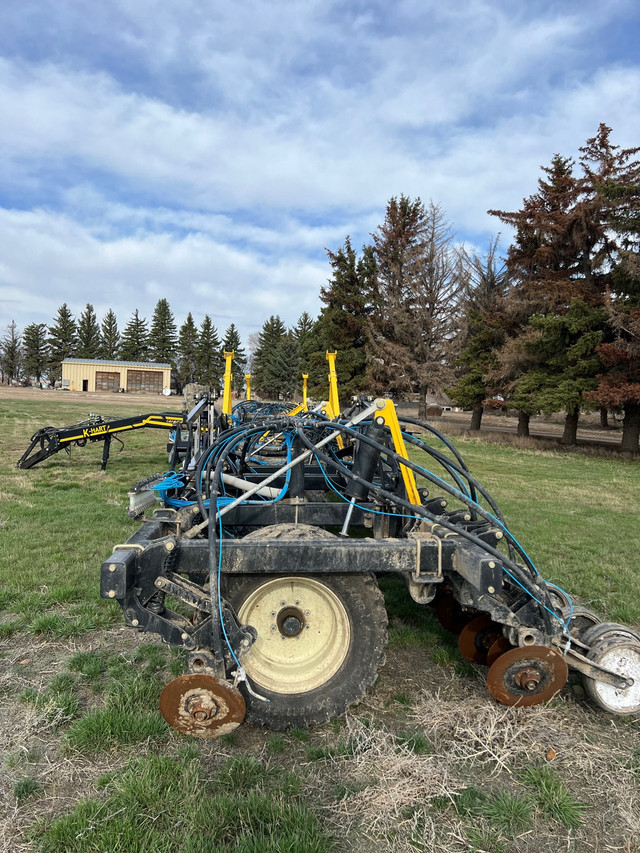 76’ K hart Disc Drill in Other in Swift Current