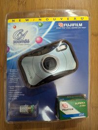 FUJIFILM Compact Camera Kit
