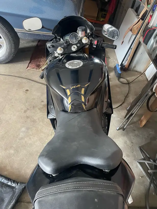 2007 Yamaha R6 in Sport Bikes in Red Deer - Image 5