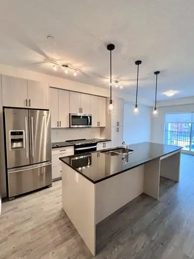 Spacious 2 Bedroom Condo for Rent – Legacy community in SE Available: May 1st **$1600/ month ***Feat...