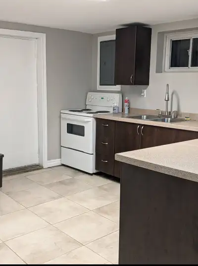 Room for Rent If rented for August, it will be prorated First and Last Required Fully furnished room...