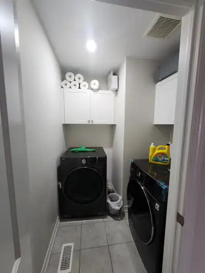 One room room for rent available asap,share washroom with one person, laundry on site,30%utility