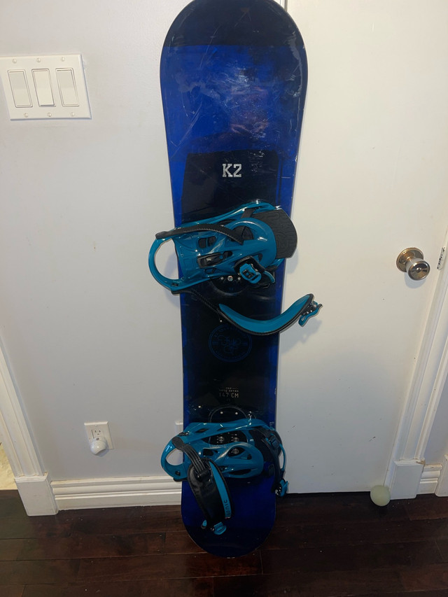 K2 Fuse Snowboard - 147cm with Installed Bindings and bag in Snowboard in Fredericton