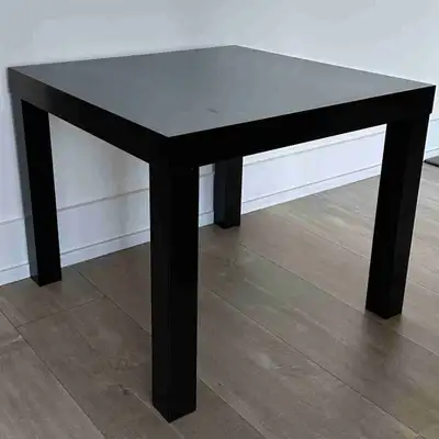 Coffee Table 21.6 x 21.6 inches Good Condition