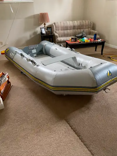Zodiac cadet inflatable boat 3.1 , with high pressure floor with inflatable keel , this is a high pe...