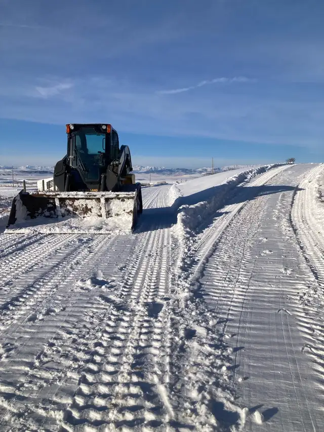 skid steer and mini excavator service in Other in Lethbridge - Image 3