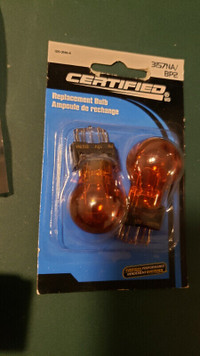 3157NA Turn Signal Bulbs