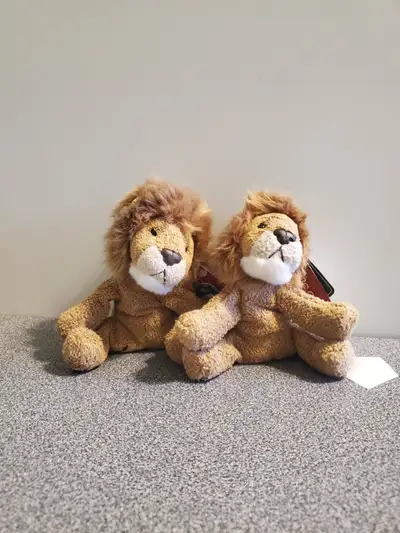 2 - Russ Luv Pets 1990s Cairo Lion, View more
