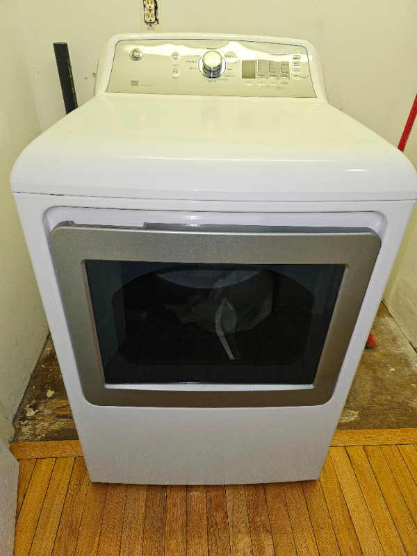 Gas Dryer in Washers & Dryers in Sault Ste. Marie