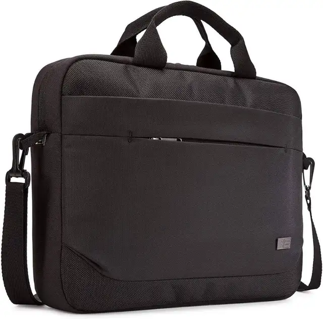 Used Laptop Bags Cases Sleeves Backpacks in Laptop Accessories in Guelph - Image 2