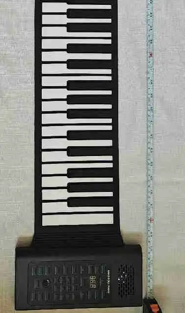 88 keys , bluetooth compatible so you can play without disturbing others has a bit of lag between pl...