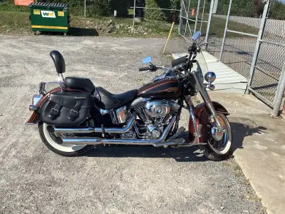 Softail deluxe selling due to health Reasons ! Just lowered price from $8.450 to $7.777 Bikes in gre...