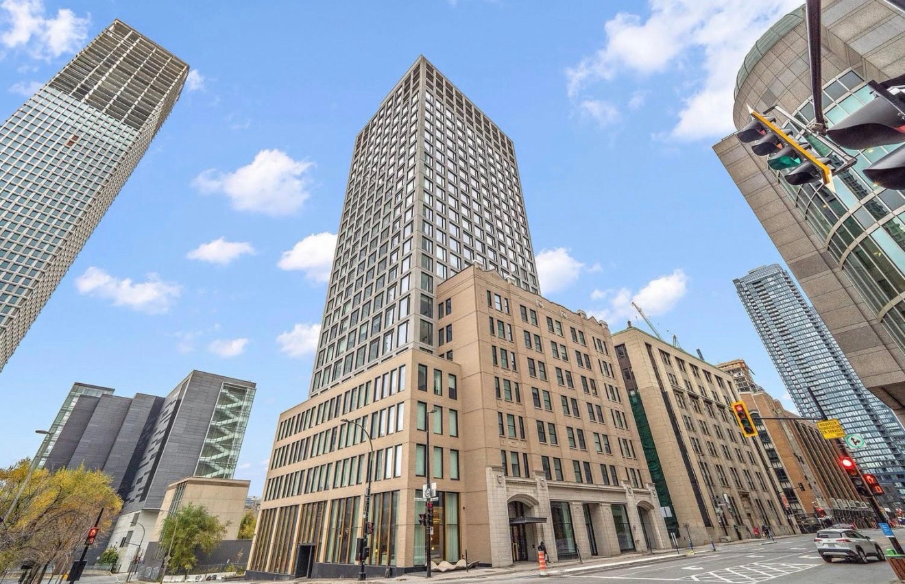 Luxury Studio for Sublease  Downtown Montreal | Finale Residence — photo 1
